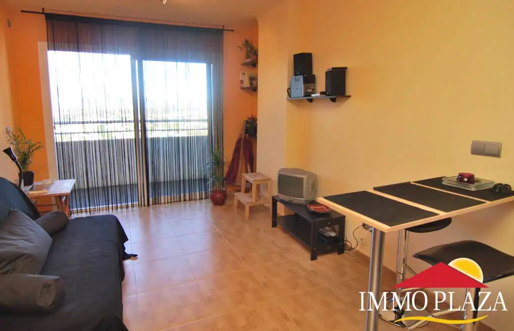 Fully renovated studio in first line of the sea, ideal as a pied-a-terre – Empuriabrava – Costa Brava North – Spain – photo 3