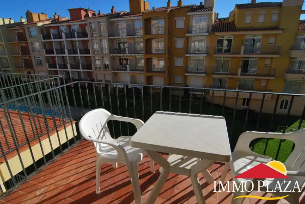 Apartment with 2 bedrooms, swimming pools and private parking 100 meters from the beach of Empuriabrava – Catalonia – photo 2