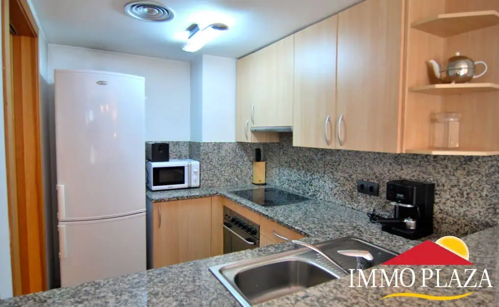 Beautiful luxury apartment in the second line with a private parking – Rosas “Salata” Costa Brava – photo 5
