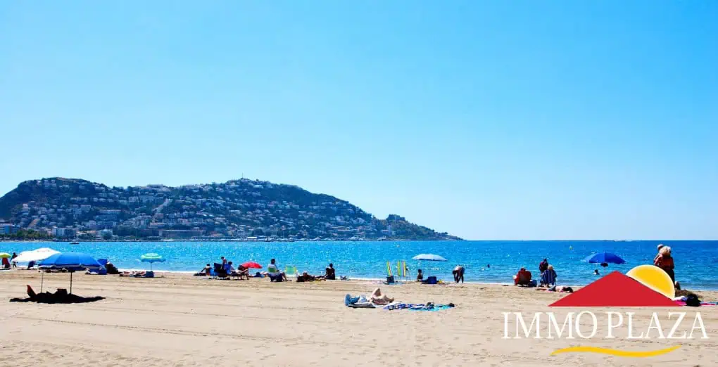 Beautiful luxury apartment in the second line with a private parking – Rosas “Salata” Costa Brava – photo 6