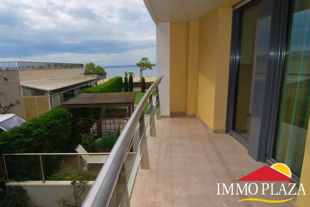Beautiful luxury apartment in the second line with a private parking – Rosas “Salata” Costa Brava – photo 3