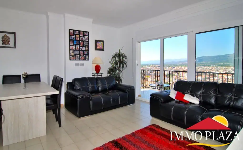 Beautiful apartment with sea views, private parking and storage room near thé beach in Roses – Spain – photo 4
