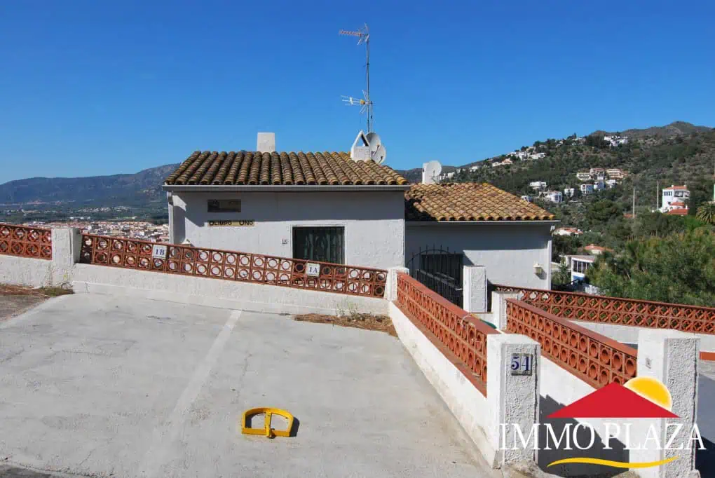 Beautiful apartment with sea views, private parking and storage room near thé beach in Roses – Spain – photo 6