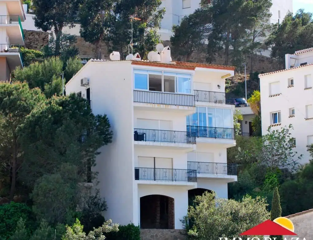 Beautiful apartment with sea views, private parking and storage room near thé beach in Roses – Spain – photo 5