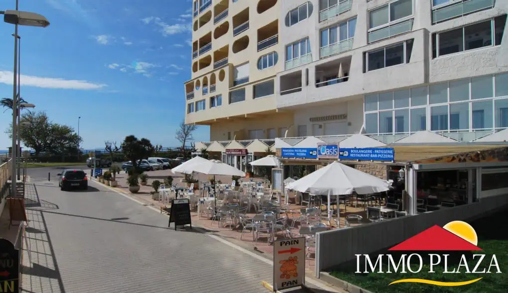 Seafront Bar – Restaurant (LEASEHOLD) in the Marina Empuriabrava – Costa Brava – Spain – photo 10