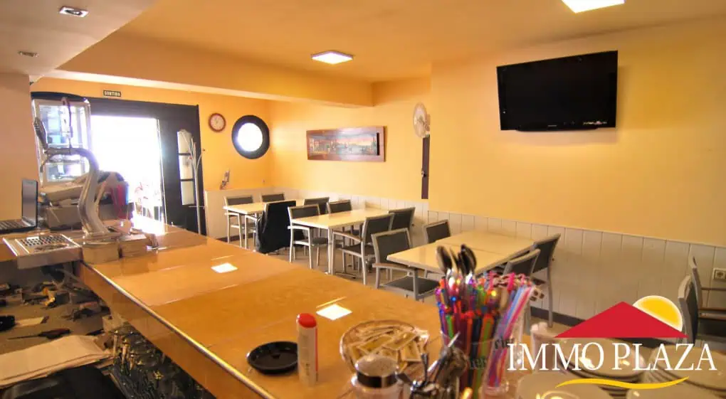 Seafront Bar – Restaurant (LEASEHOLD) in the Marina Empuriabrava – Costa Brava – Spain – photo 15