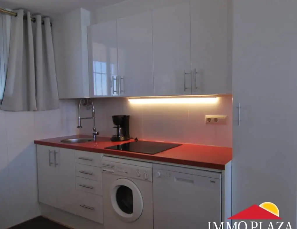 Apartment completely renovated, 30 seconds from the beach, with private parking in Santa Margarita – Rosas – Costa Brava – photo 4