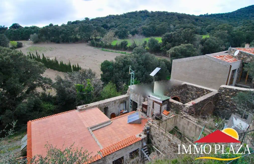 Country house with pool (project in progress) in « Els Villars » – Espolla – photo 17