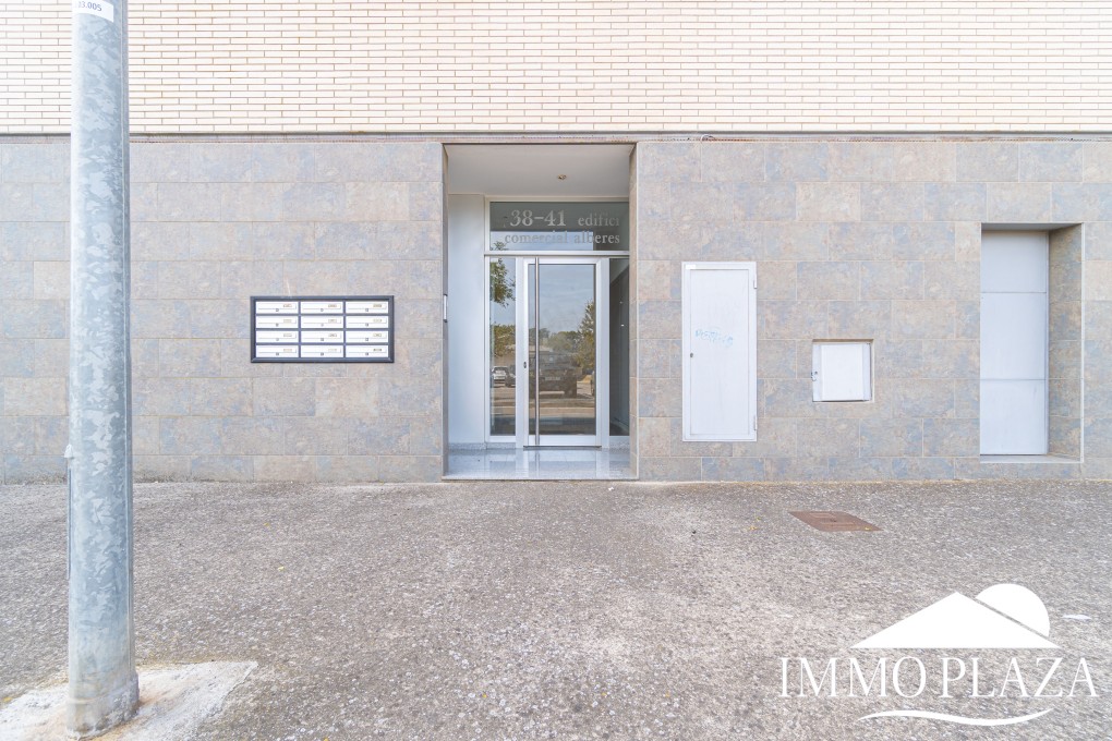Modern residential apartment, 1 bedroom, large 35m2 south-facing terrace, next to a port and shops! – photo 7