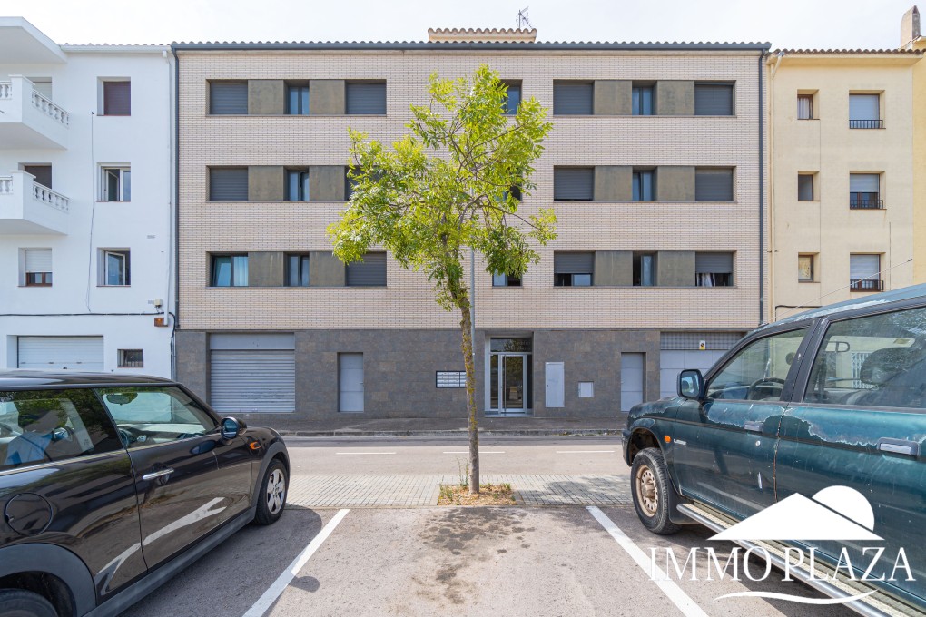 Modern residential apartment, 1 bedroom, large 35m2 south-facing terrace, next to a port and shops! – photo 6