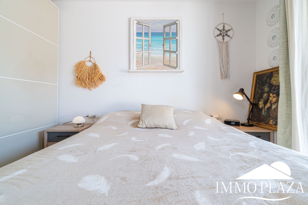 Modern residential apartment, 1 bedroom, large 35m2 south-facing terrace, next to a port and shops! – photo 33