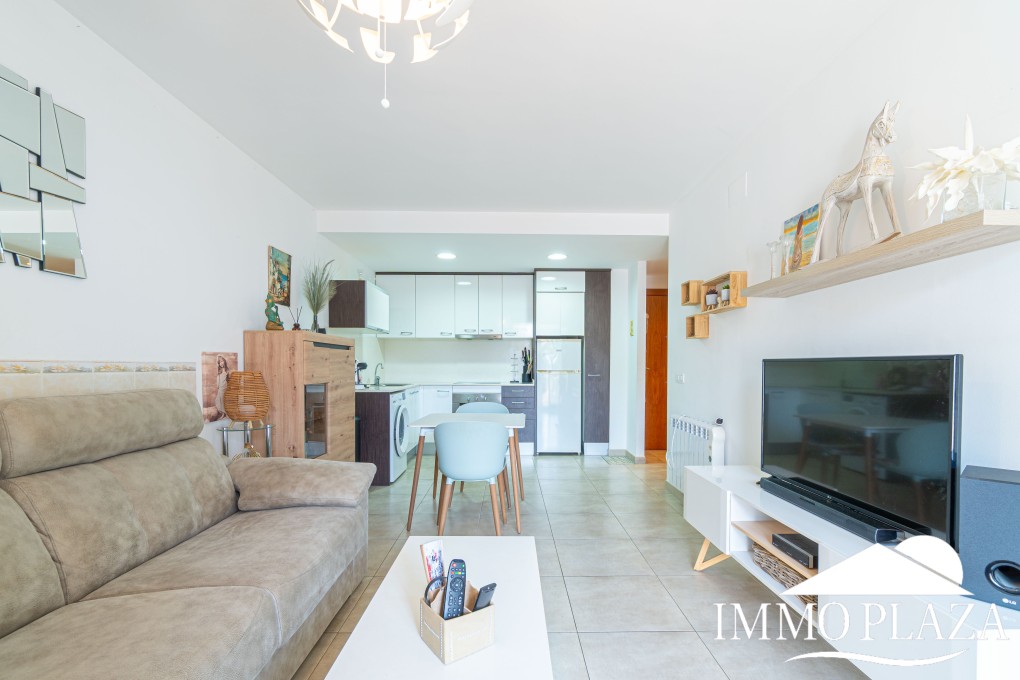 Modern residential apartment, 1 bedroom, large 35m2 south-facing terrace, next to a port and shops! – photo 25