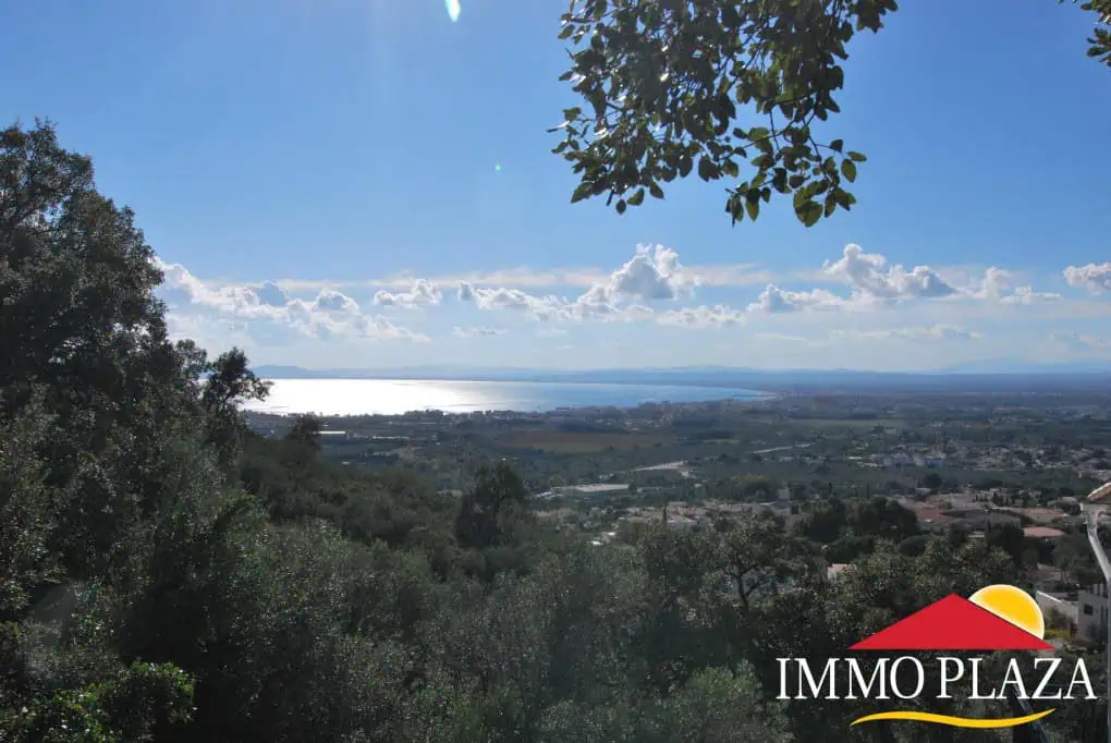 Lovely all ground floor villa with pool and a lot of character on Mas Fumats-Roses, Costa Brava – photo 5