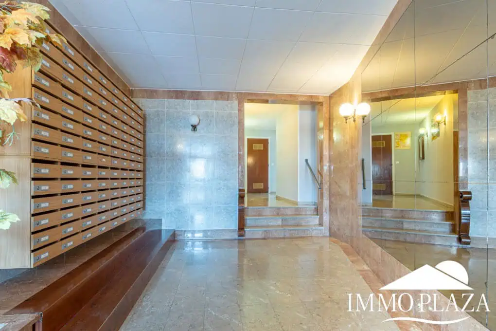 RESERVED: Apartment on the first line of the sea of 86m2 and 50m from the beach of Empuriabrava. – photo 9