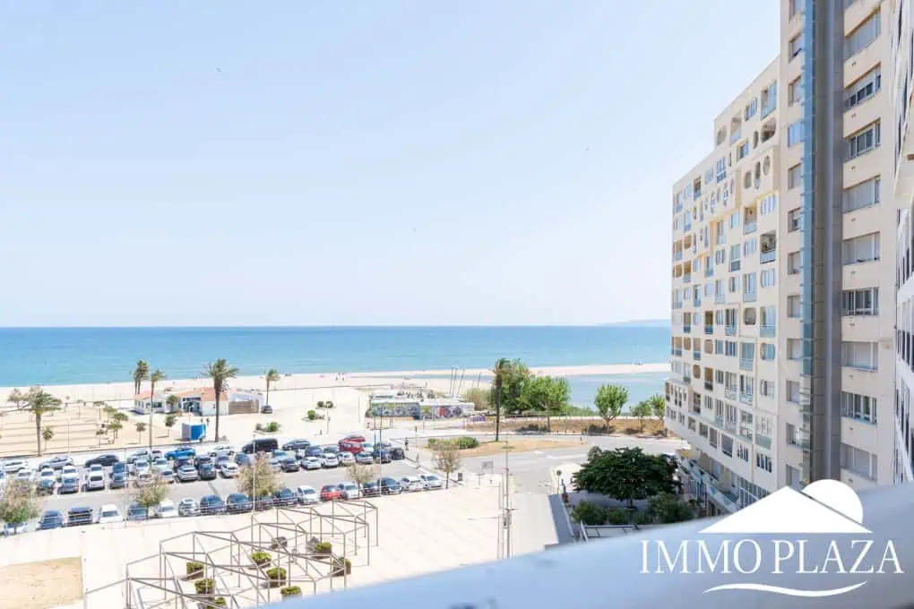 RESERVED: Apartment on the first line of the sea of 86m2 and 50m from the beach of Empuriabrava. – photo 16