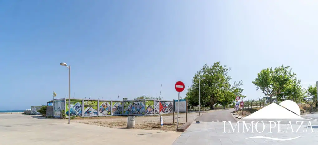 RESERVED: Apartment on the first line of the sea of 86m2 and 50m from the beach of Empuriabrava. – photo 32