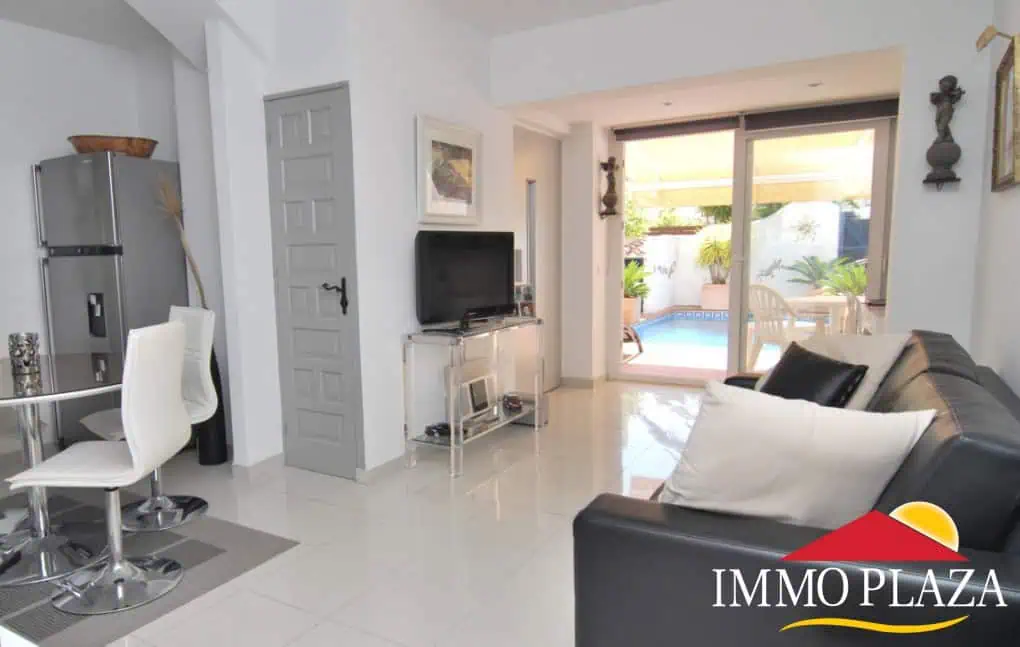 Very nice house, renovated with charm, town center of Empuriabrava, private pool and parking – Costa Brava – photo 4