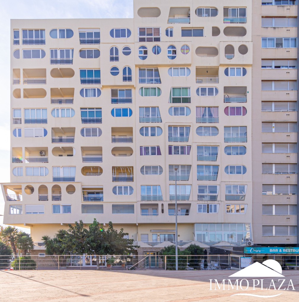 Stunning sea view apartment! 2 large bedrooms, living room, bathroom, large terrace, beautiful building next to the beach! – photo 7
