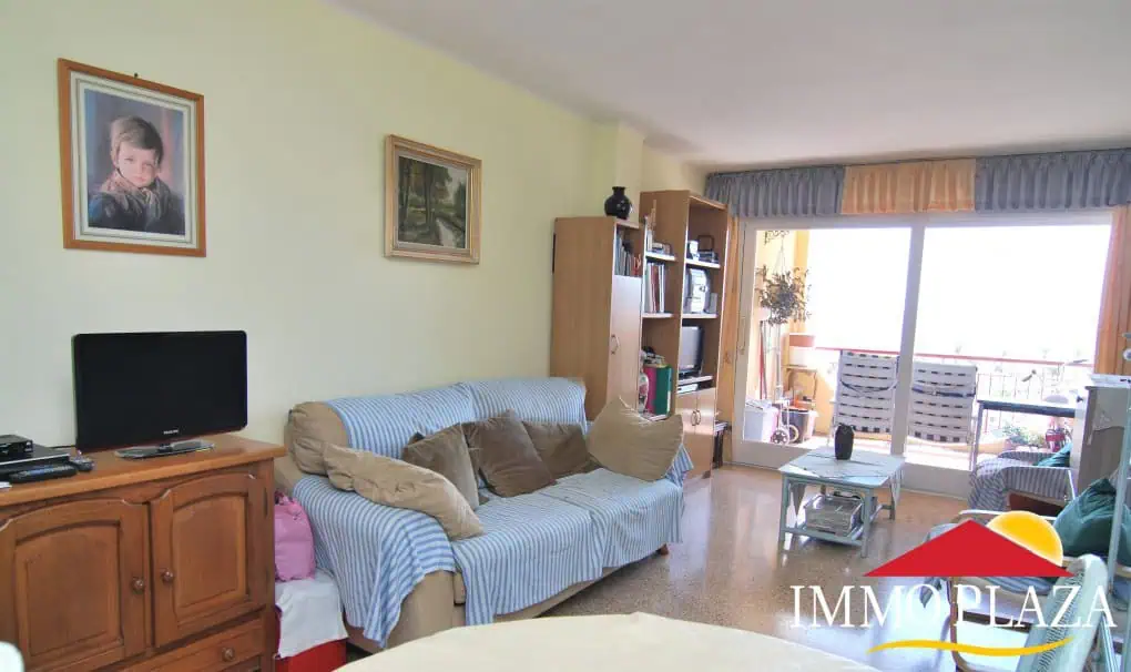 Spacious studio with stunning views over the Bay of Roses, located in Empuriabrava – photo 5