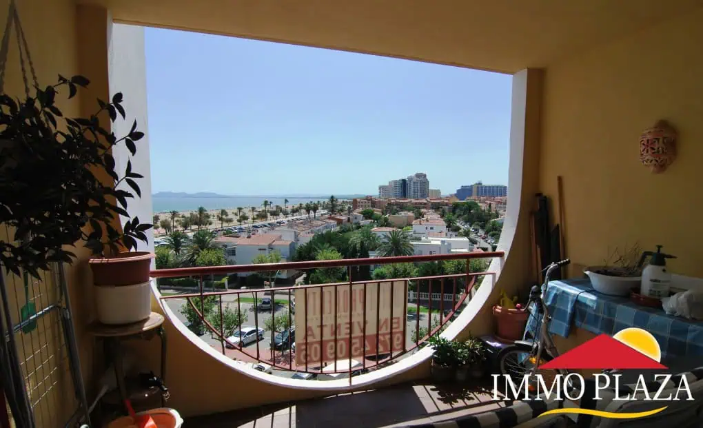 Spacious studio with stunning views over the Bay of Roses, located in Empuriabrava – photo 3