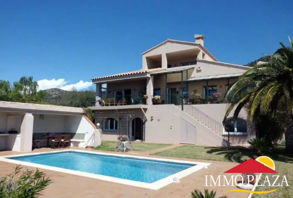 For sale: Spacious Villa with 7 bedrooms and 6 bathrooms, pool & garden – Pau – Costa Brava – photo 2