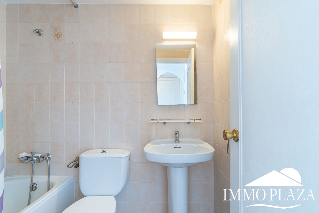Canal view apartment, 3 bedrooms, 2 bathrooms, underground parking and private mooring, close to the beach and city center! – photo 34