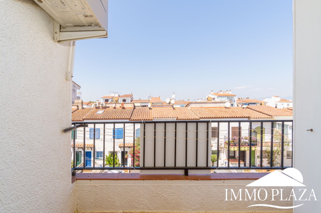 Canal view apartment, 3 bedrooms, 2 bathrooms, underground parking and private mooring, close to the beach and city center! – photo 28