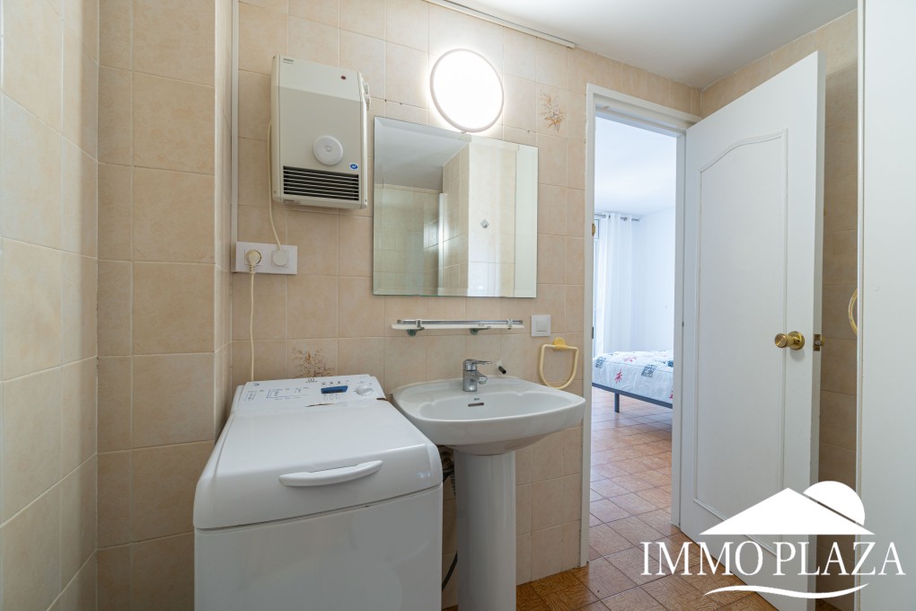 Canal view apartment, 3 bedrooms, 2 bathrooms, underground parking and private mooring, close to the beach and city center! – photo 32