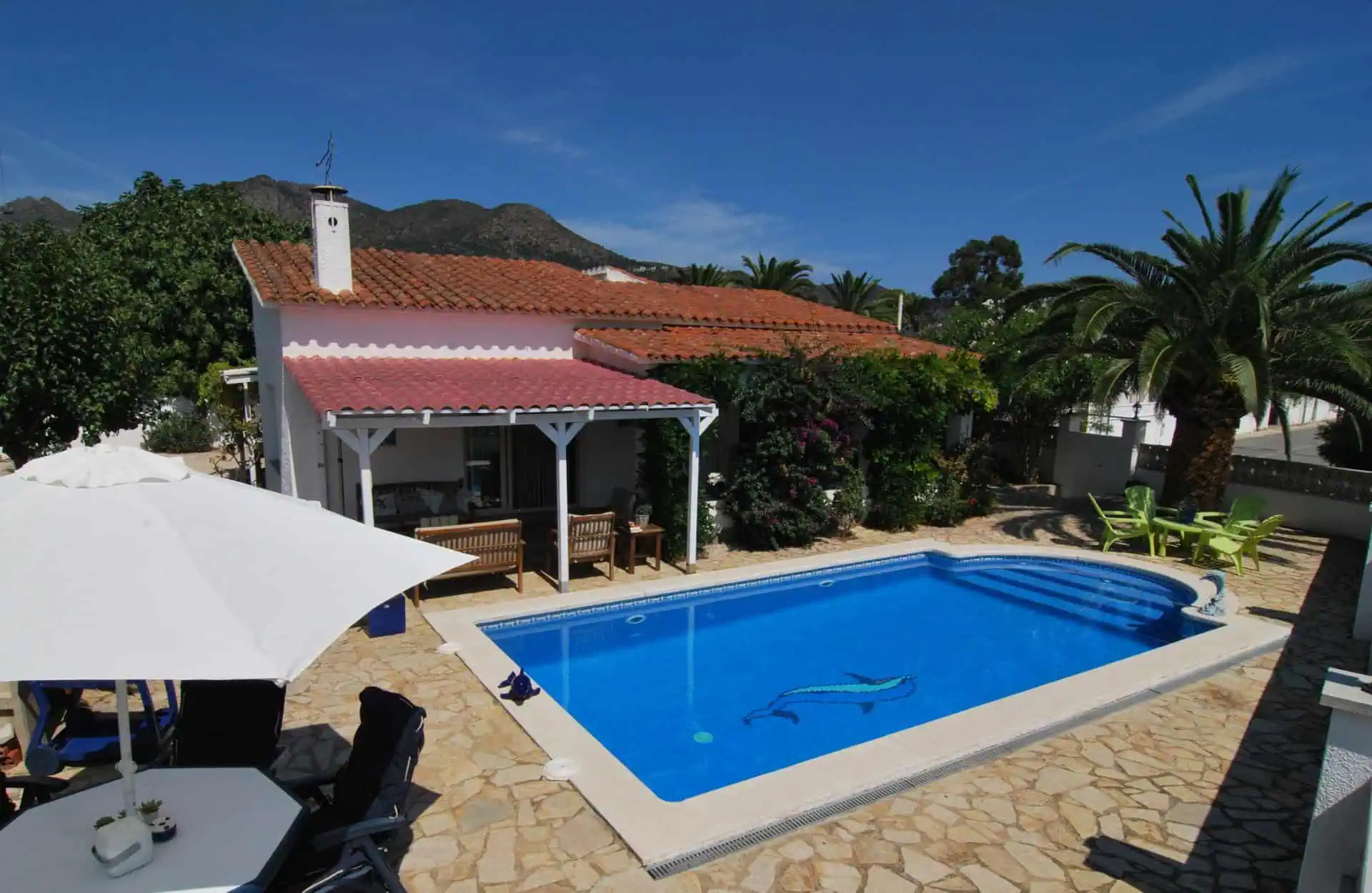 30082014190539_38 Typical spanish villa with pool, sunny and beautifully situated in Mas Bosca – Rosas – Catalonia