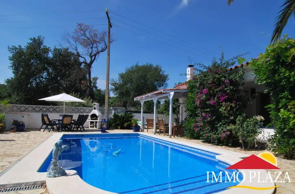 Typical spanish villa with pool, sunny and beautifully situated in Mas Bosca – Rosas – Catalonia – photo 6