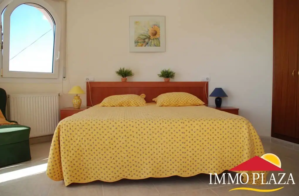 Beautiful south facing villa with magnificent views over the Bay of Roses in Can Isaac – Palau Saverdera – photo 5