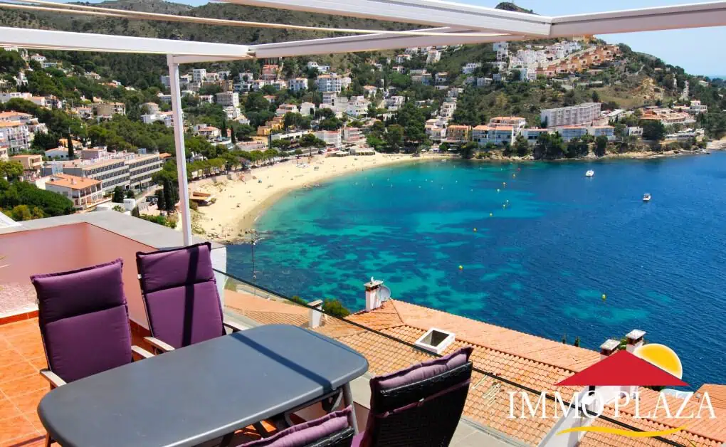 Beautiful house with 2 larges terraces overlooking the sea, an independent studio and a lift – Roses – Costa Brava – photo 3