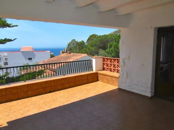 Charming house on 600m2 of land, 5 minutes walk from the beach of Canyelles – Roses – Costa Brava
